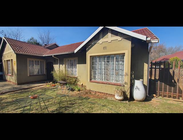 3 BEDROOM HOUSE FOR SALE IN BERGSIG